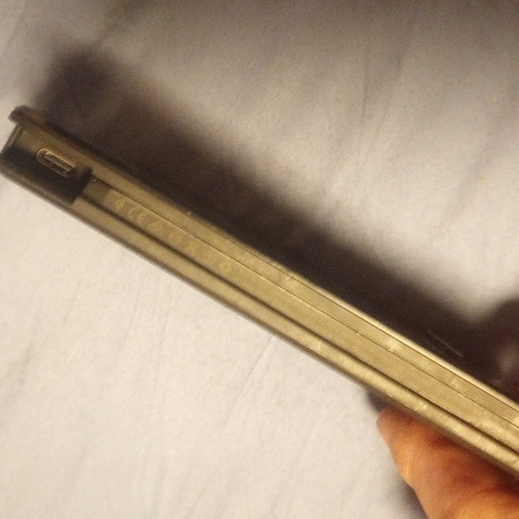 Tesla portable wireless charging pad - Picture 6 of 8